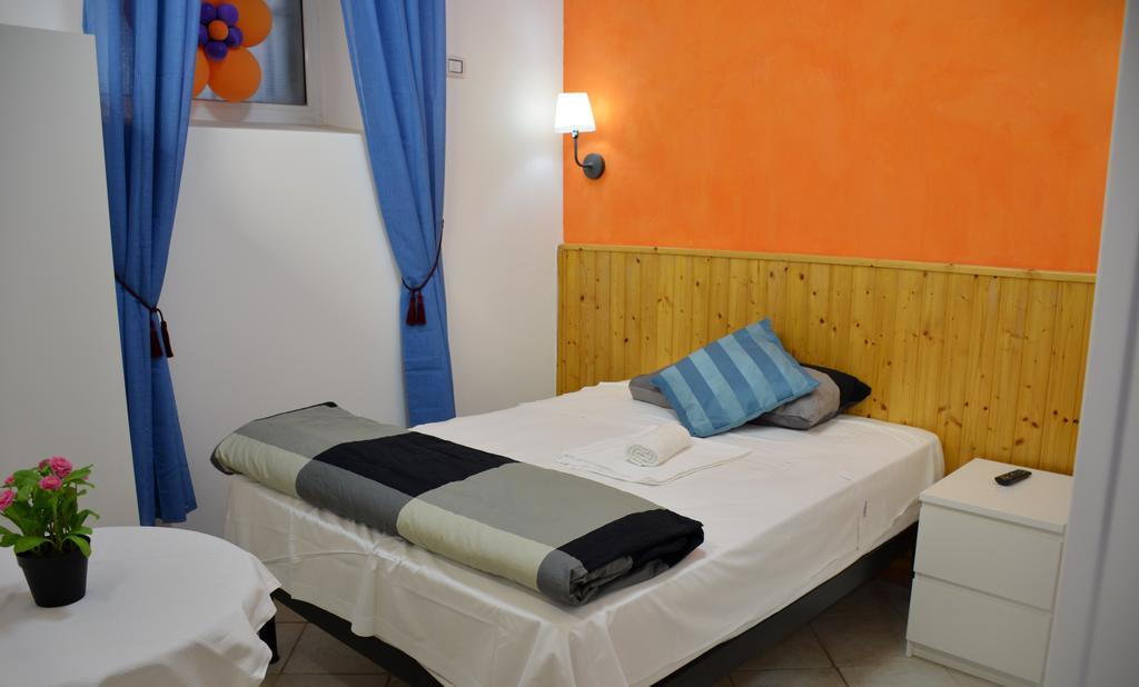 Roma Hotel Srls Bagian luar foto