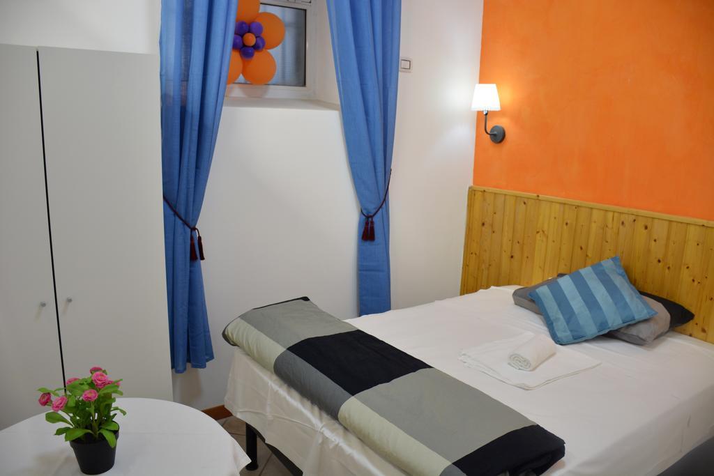 Roma Hotel Srls Bagian luar foto