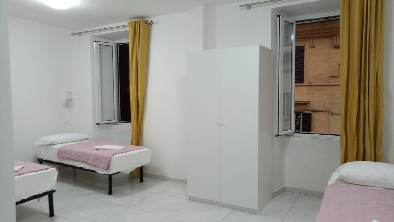 Roma Hotel Srls Bagian luar foto